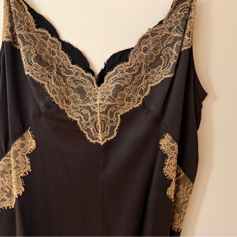 Rag and Bone lingerie inspired silk slip dress with lace trim - Picture 4 of 9